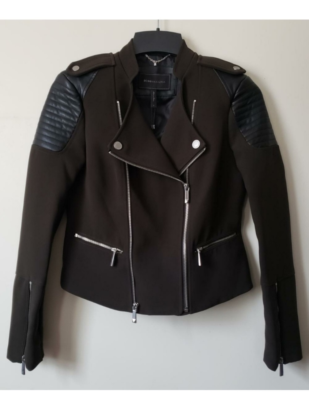 BCBG MAXAZRIA Allison Moto Biker Jacket 2 Way Zip Front Brown Black Shoulder Pad